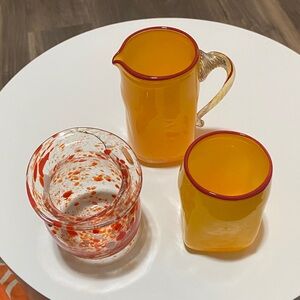 Creamer, sugar & bud vase in the style of Murano. Unmarked Vintage, coffee/tea!